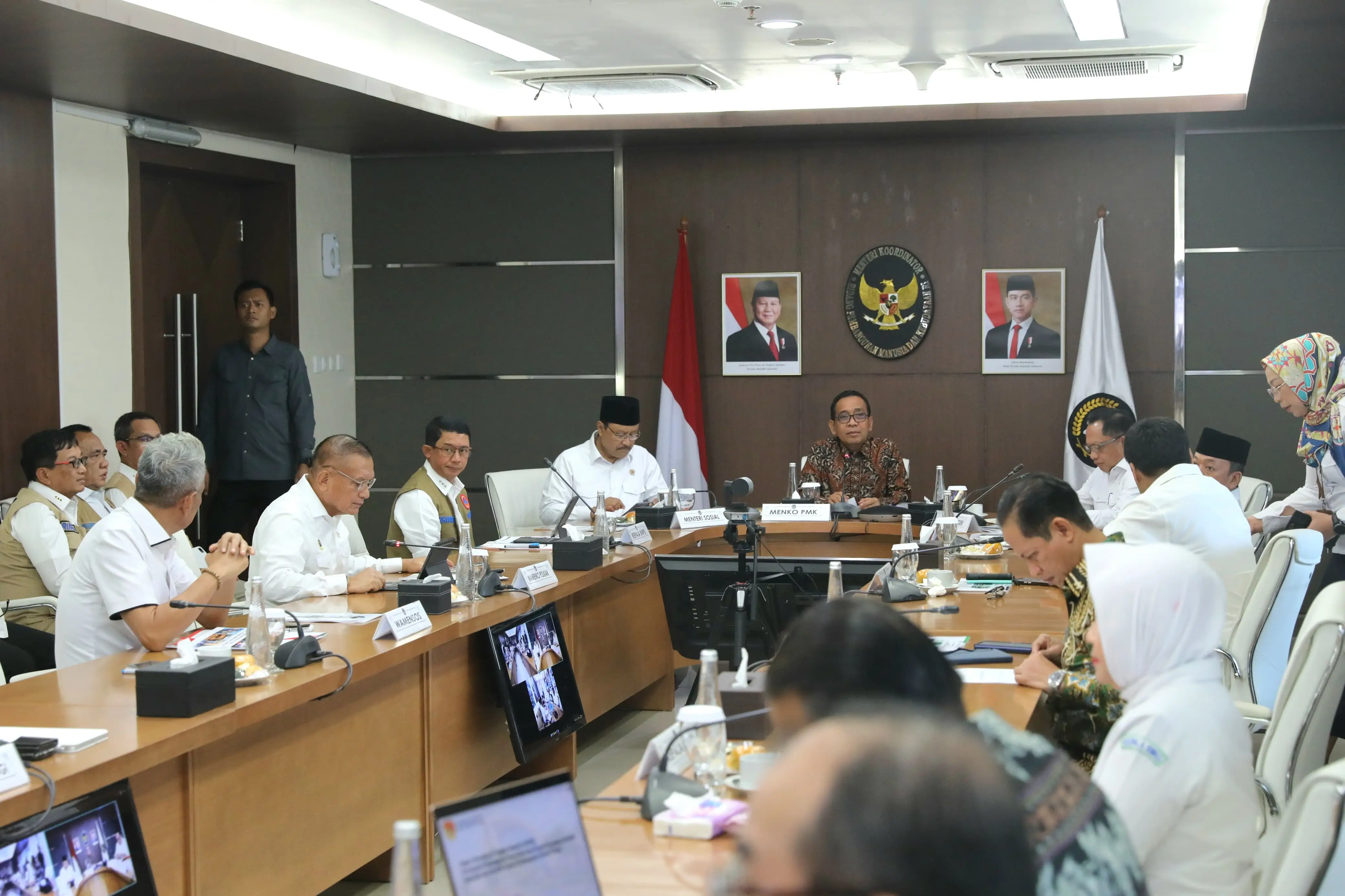 Pemerintah Upayakan Percepatan Pembangunan Hunian untuk Pengungsi Erupsi Gunung Lewotobi